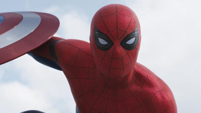 Mira la espectacular selfie de Tom Holland como Spider-Man en el set de Homecoming