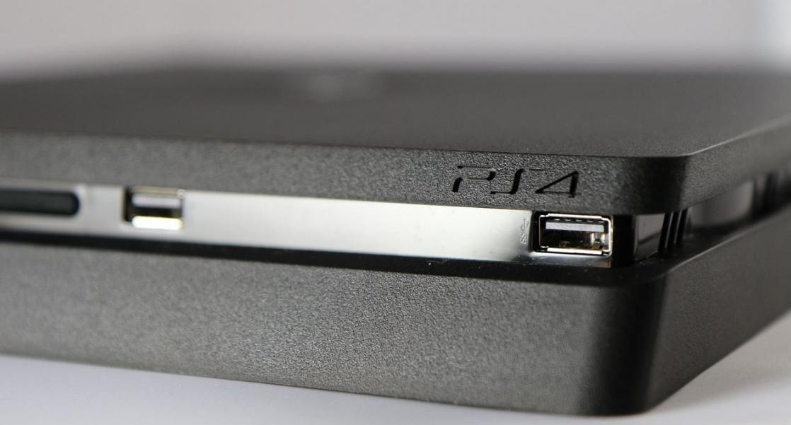 PS4 Slim, a la venta el 15 de septiembre a 299 dólares